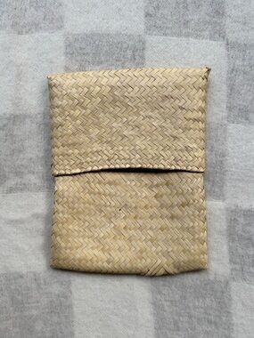 Woven Straw Foldover Clutch - Natural